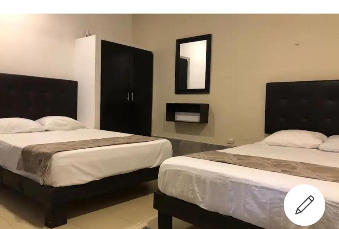 バリャドリッドDepartamento Economico Cerca Del Centro #1アパートメント エクステリア 写真